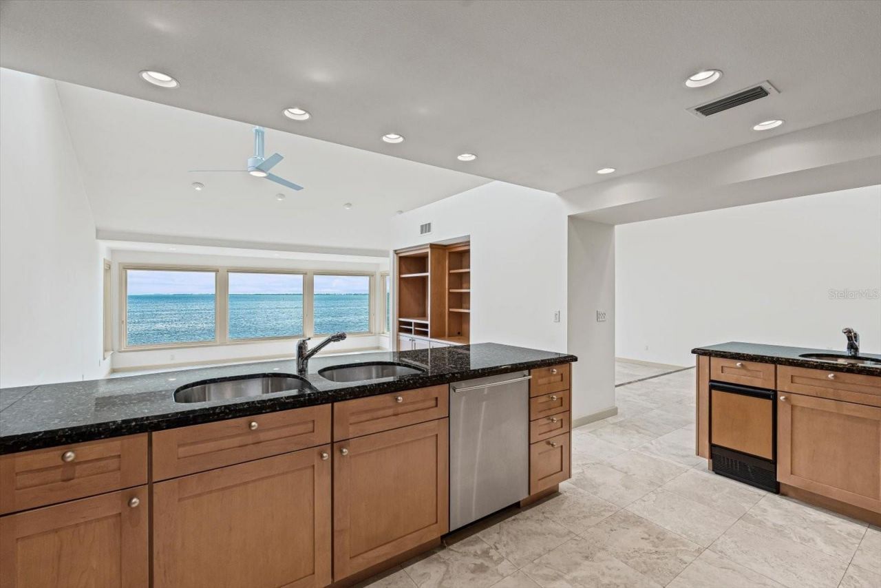 24 Tidy Island Boulevard, Bradenton, FL 34210 Photo