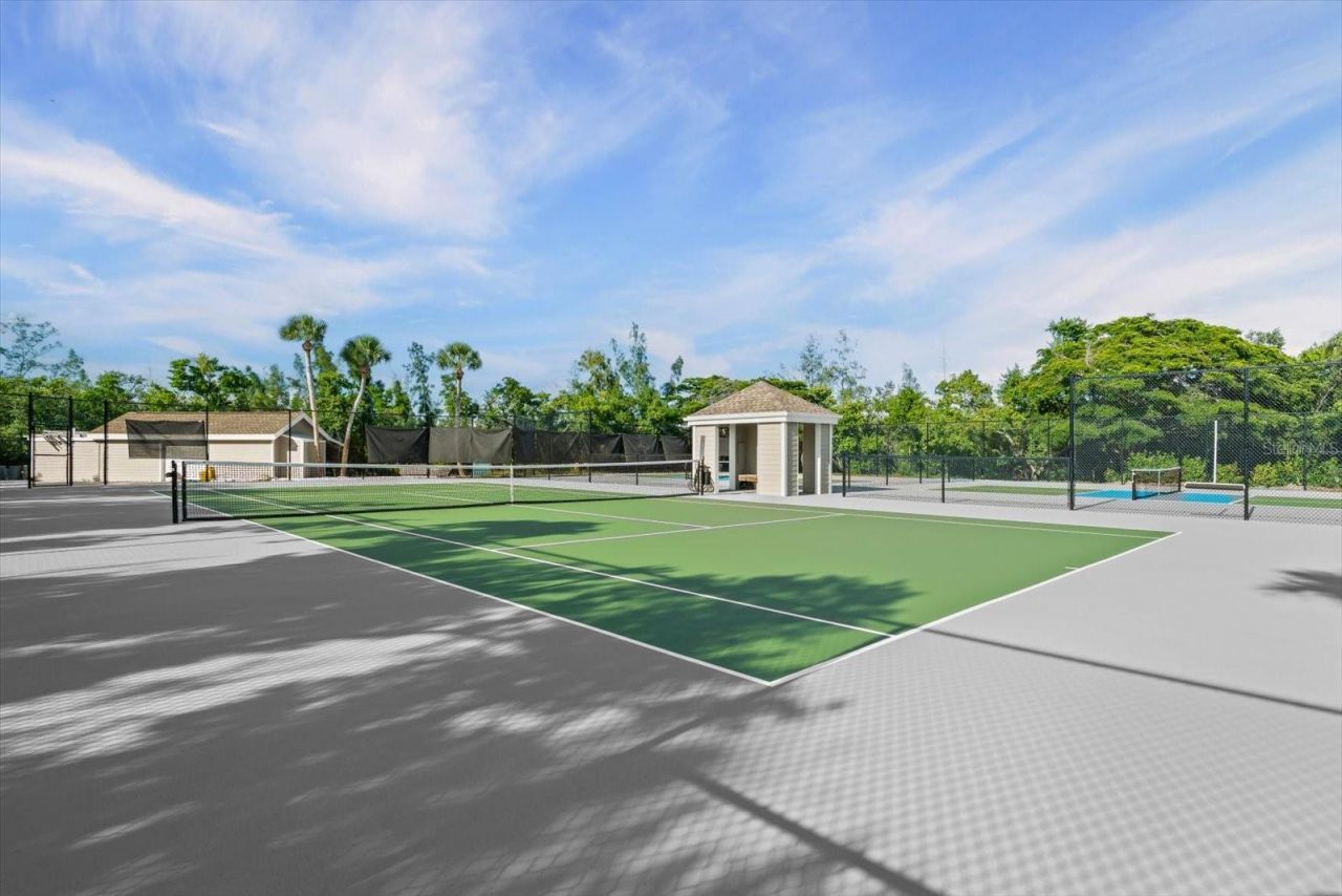 24 Tidy Island Boulevard, Bradenton, FL 34210 Photo