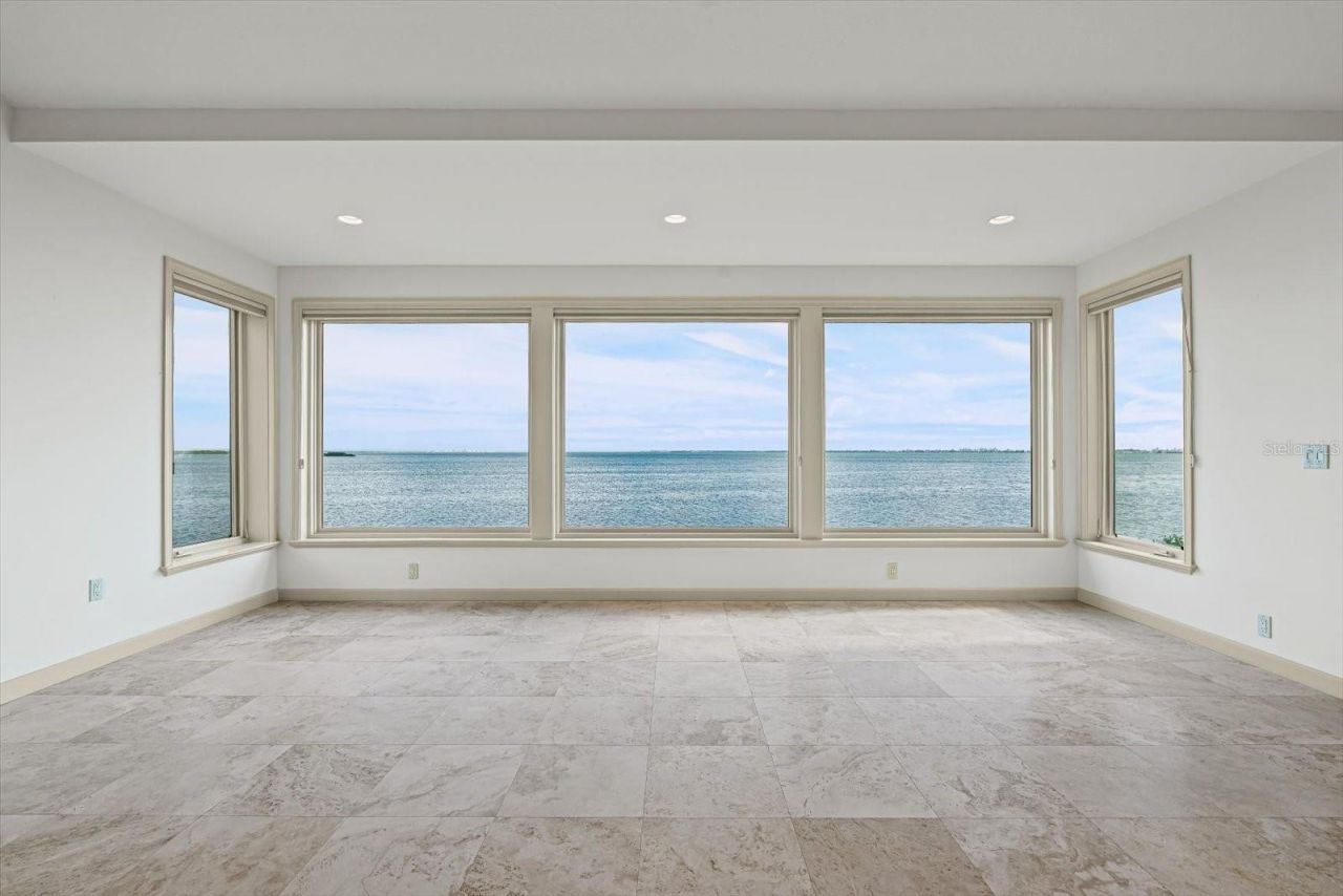 24 Tidy Island Boulevard, Bradenton, FL 34210 Photo