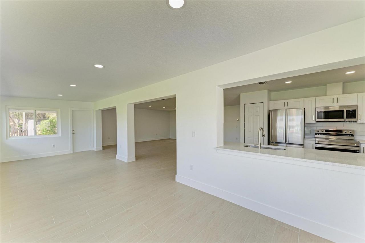 4412 Dolphin Lane, Palmetto, FL 34221 Photo