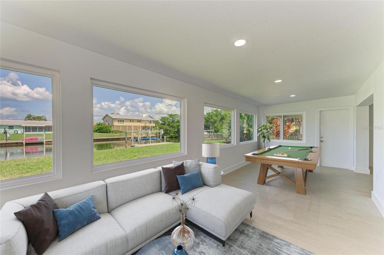 4412 Dolphin Lane, Palmetto, FL 34221 Photo