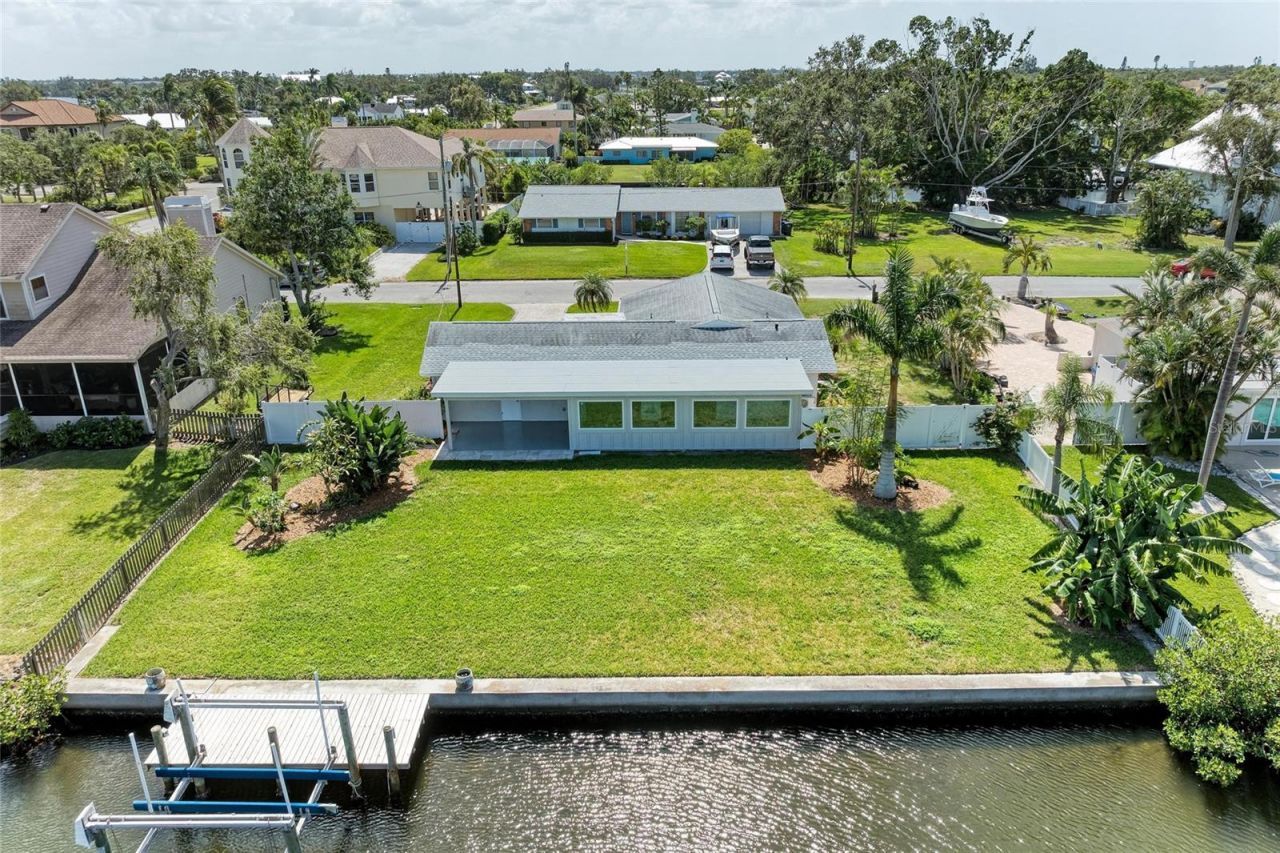 4412 Dolphin Lane, Palmetto, FL 34221 Photo