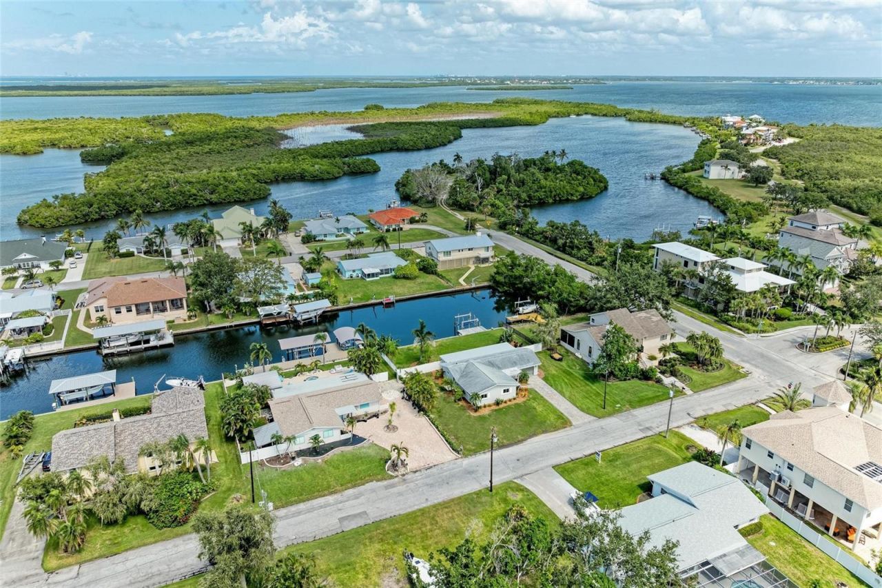 4412 Dolphin Lane, Palmetto, FL 34221 Photo