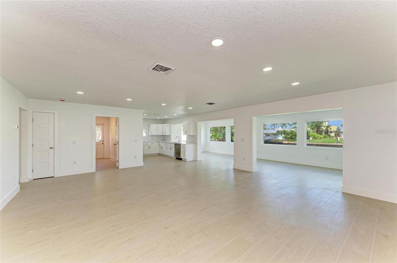 4412 Dolphin Lane, Palmetto, FL 34221 Photo