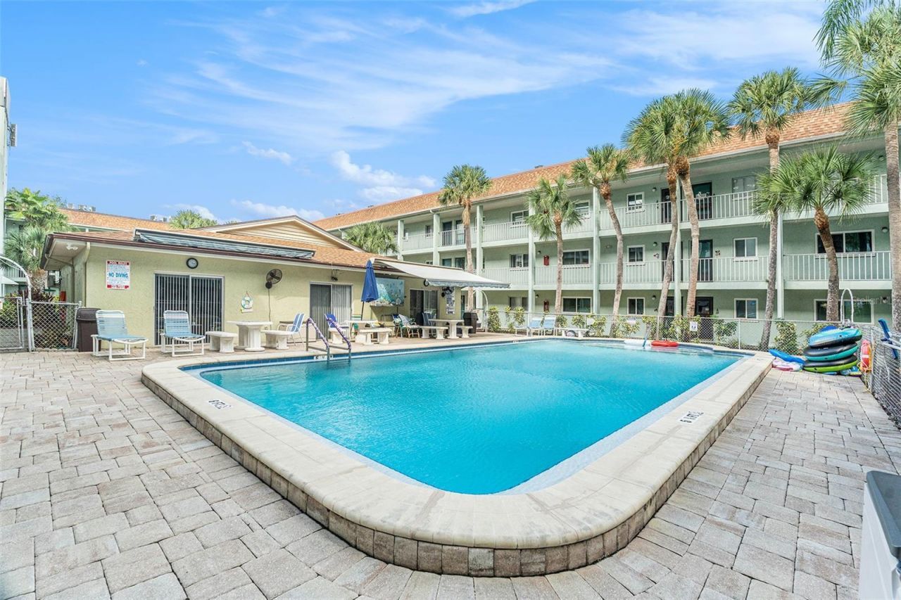 801 83rd Avenue N, Unit 127, Saint Petersburg, FL 33702 Photo