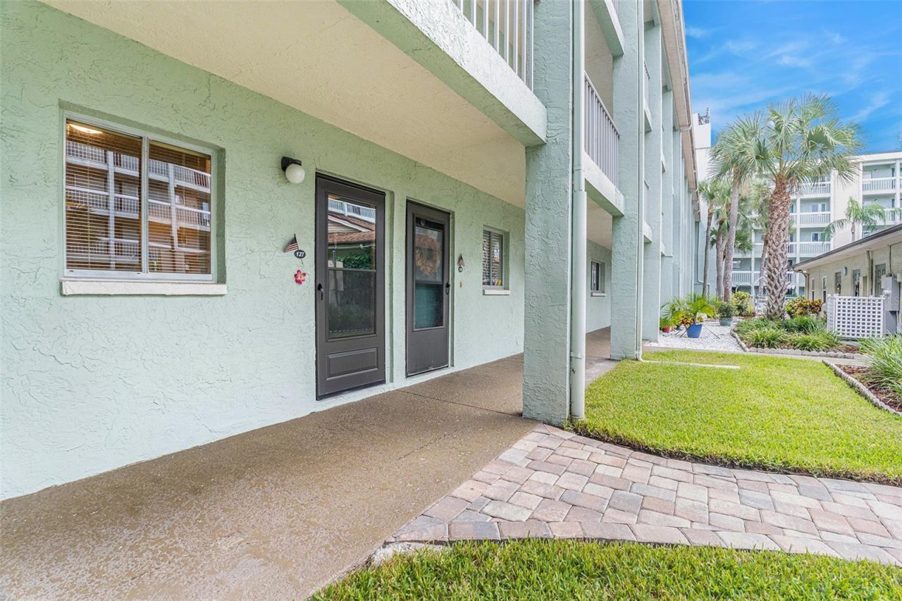 801 83rd Avenue N, Unit 127, Saint Petersburg, FL 33702 Photo