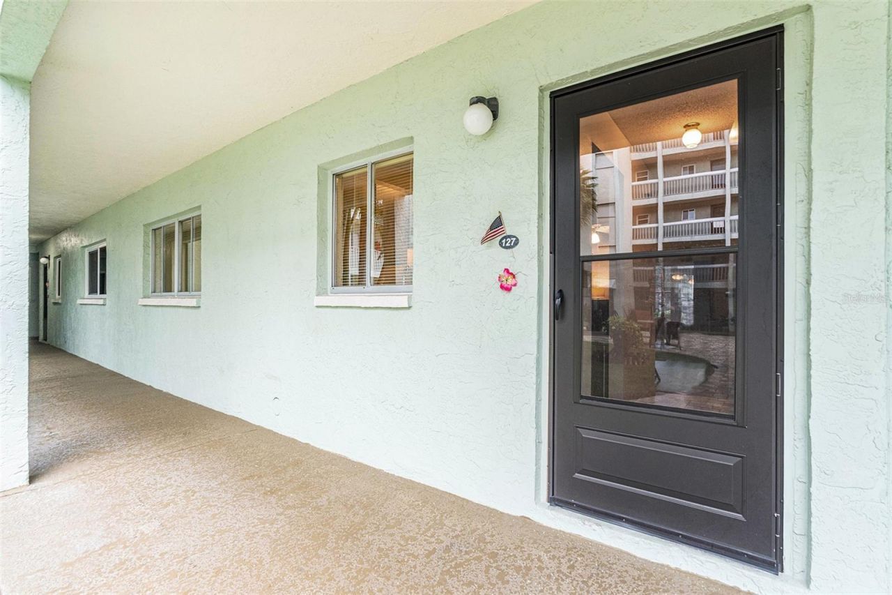 801 83rd Avenue N, Unit 127, Saint Petersburg, FL 33702 Photo