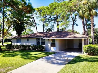 516 VILLAS DRIVE, VENICE, FL 34285