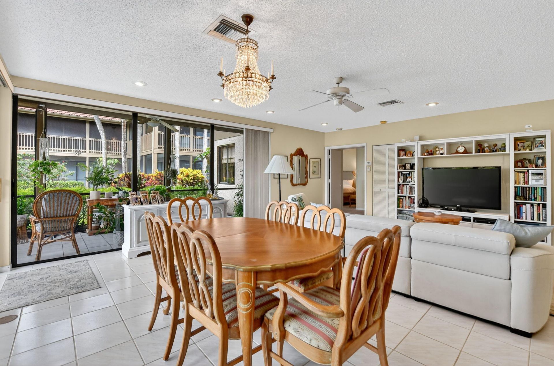 19367 Sabal Lake Drive, Unit 5037, Boca Raton, FL 33434 Photo