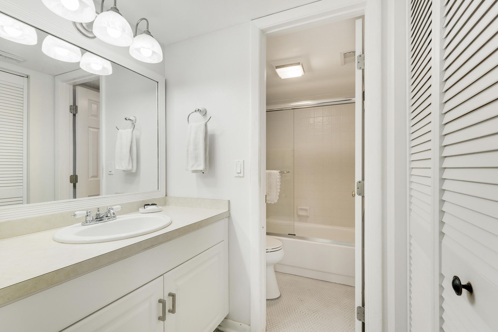 402 Wingfoot Drive, Unit B, Jupiter, FL 33458 Photo