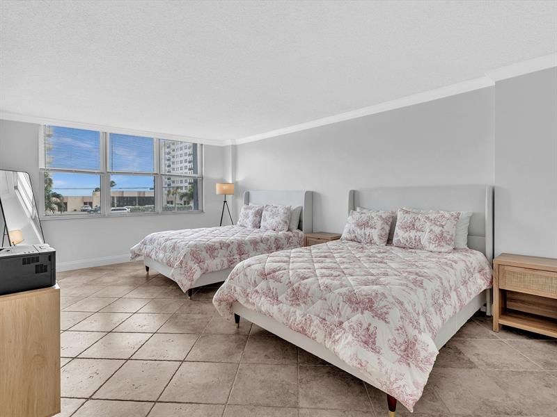 1150 Hillsboro Mile, Unit 204, Hillsboro Beach, FL 33062 Photo