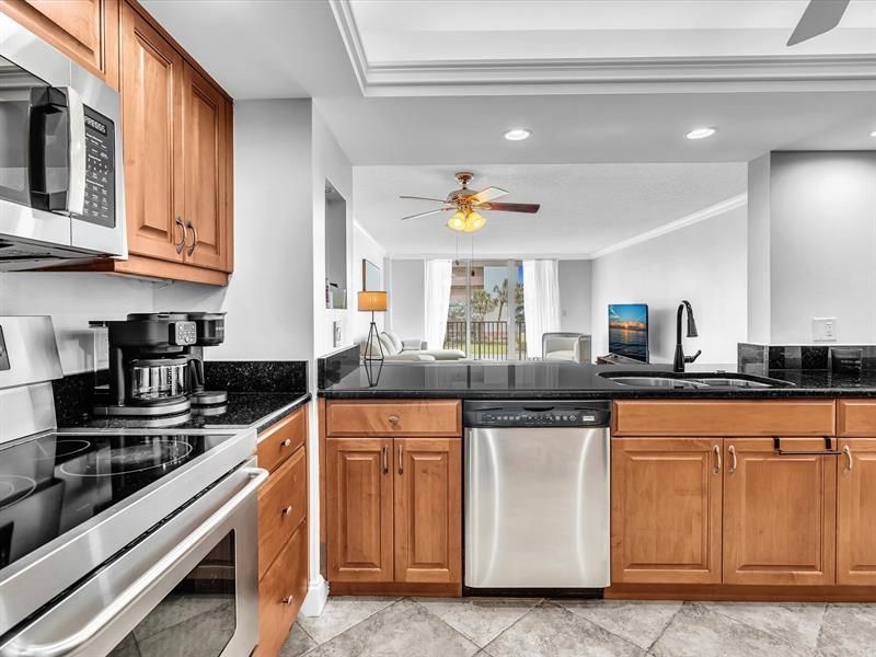 1150 Hillsboro Mile, Unit 204, Hillsboro Beach, FL 33062 Photo