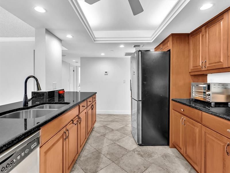 1150 Hillsboro Mile, Unit 204, Hillsboro Beach, FL 33062 Photo