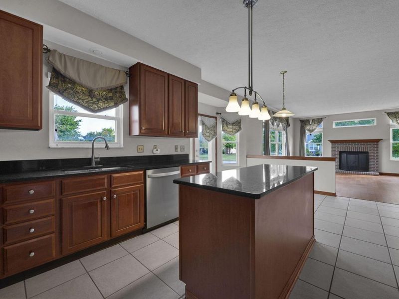 6110 Parkmeadow Lane, Hilliard, OH 43026 Photo 12