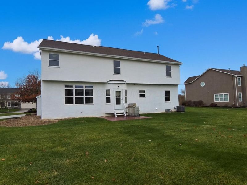 6110 Parkmeadow Lane, Hilliard, OH 43026 Photo 3