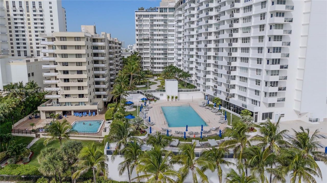 100 Lincoln Rd, Unit 323, Miami Beach, FL 33139 Photo
