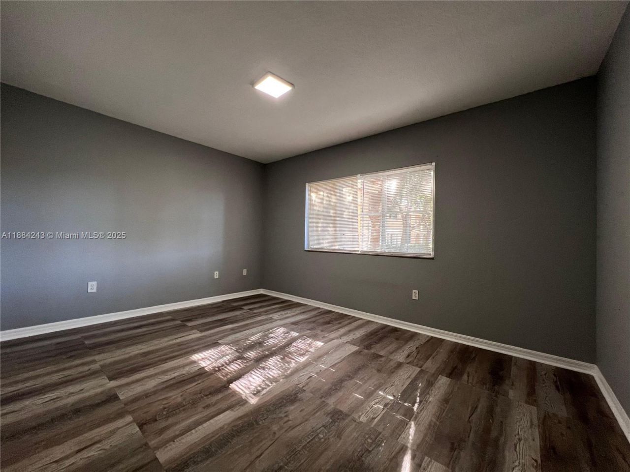 2400 Centergate Dr, Unit 102, Miramar, FL 33025 Photo