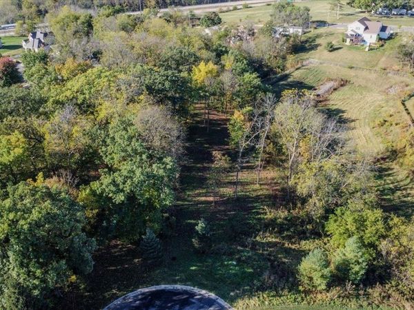 121 Autumnwood Circle, Mount Horeb, WI 53572