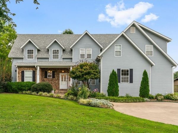 2235 S Dixieland Road, Rogers, AR 72758