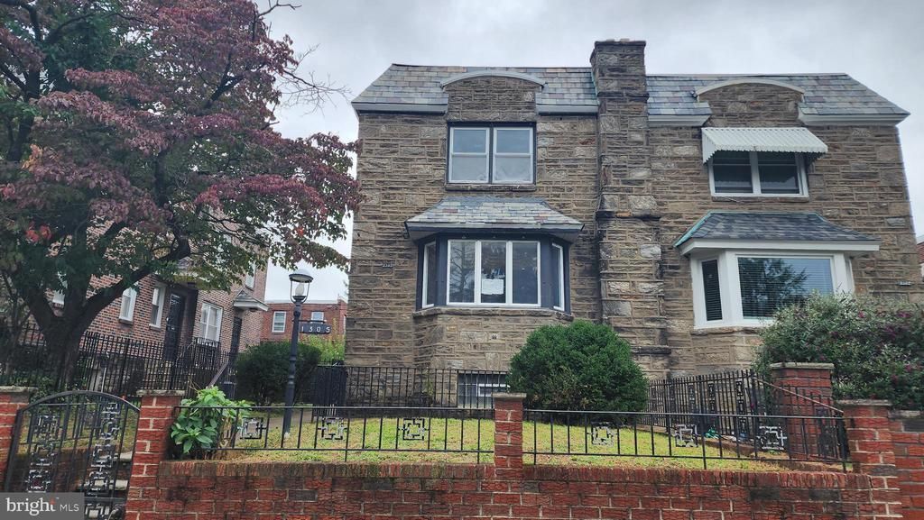 1305 E Cardeza Street, Philadelphia, PA 19119 Main Photo