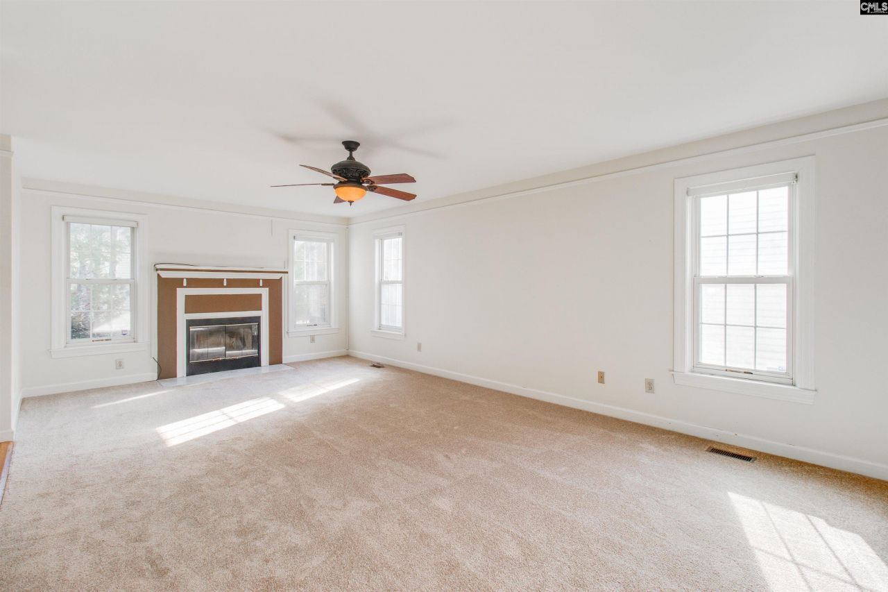 104 Steeple Drive Photo 12