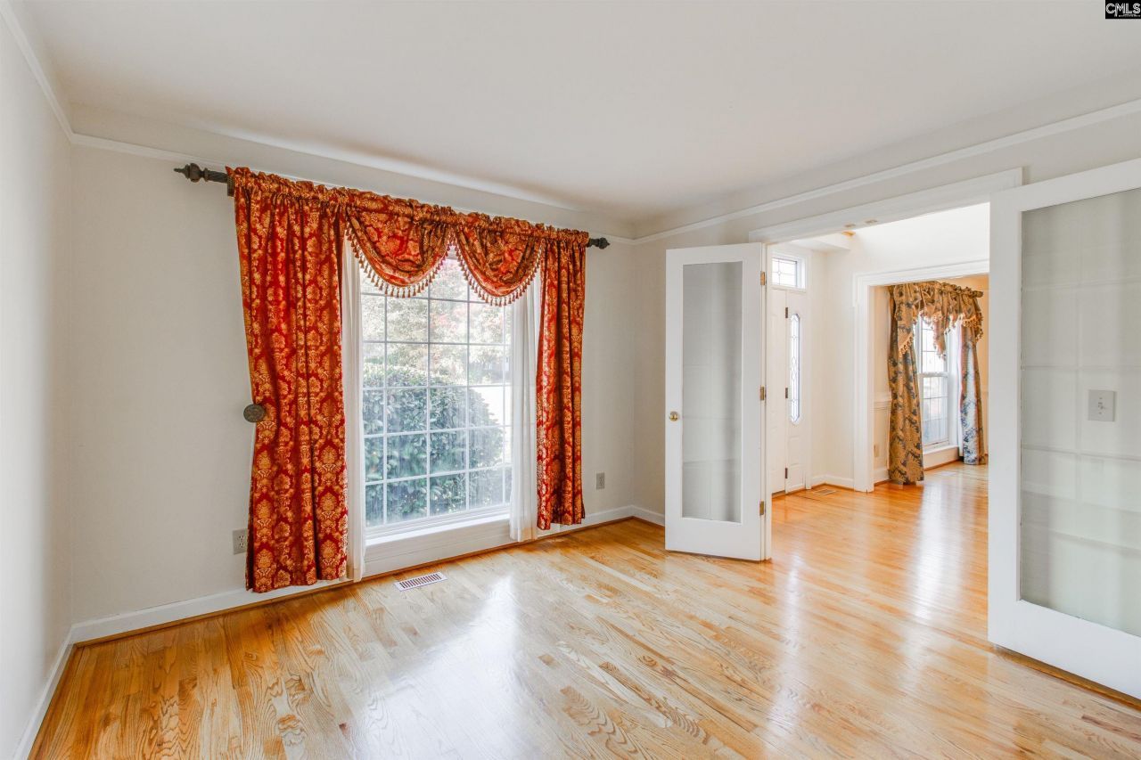 104 Steeple Drive Photo 9