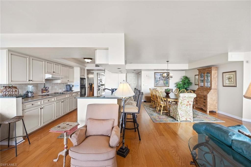 5550 Heron Point Dr, Unit 1201, Naples, FL 34108 Photo