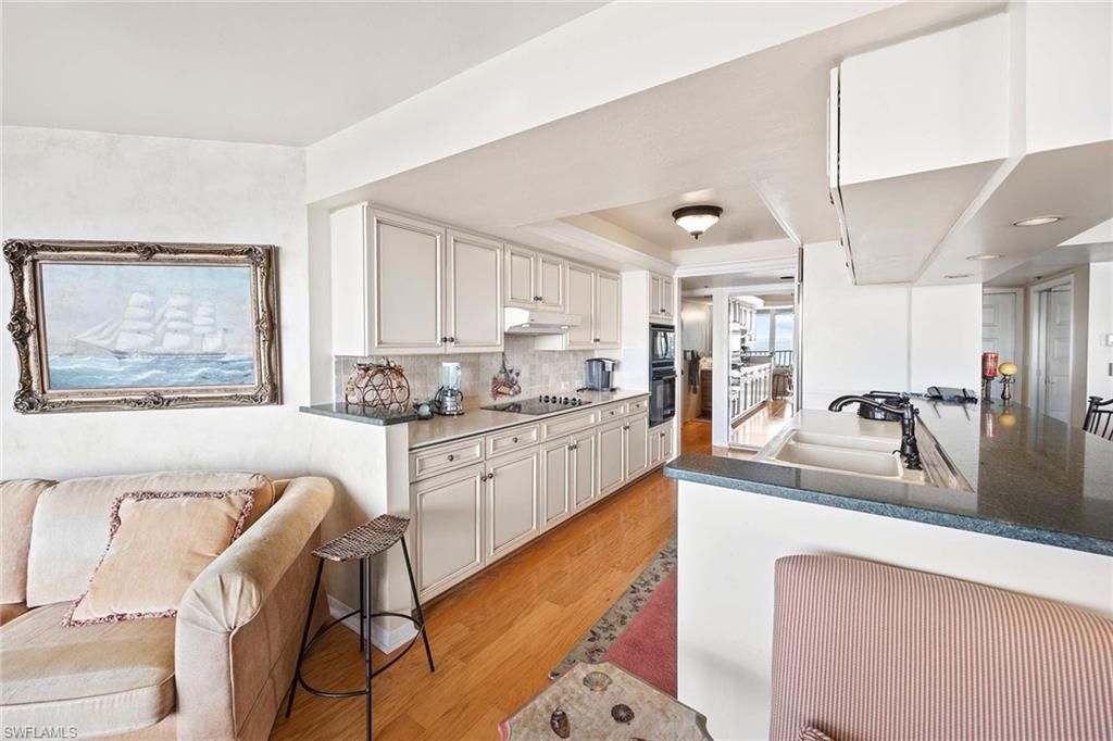 5550 Heron Point Dr, Unit 1201, Naples, FL 34108 Photo