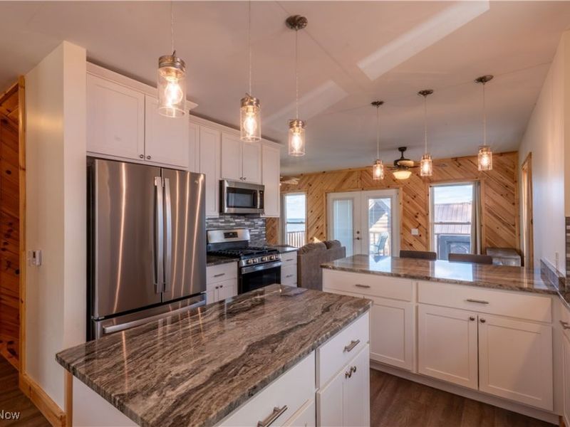 5919 Lake Road W, Ashtabula, OH 44004 Photo 4