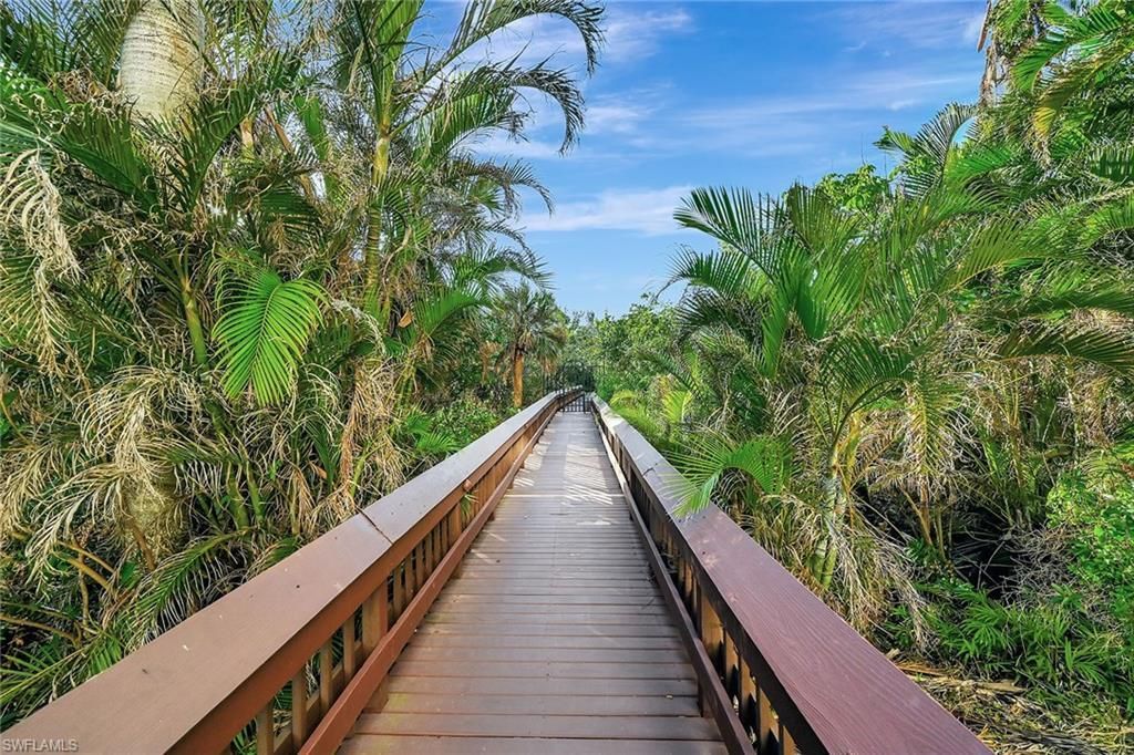 5550 Heron Point Dr, Unit 1802, Naples, FL 34108 Photo