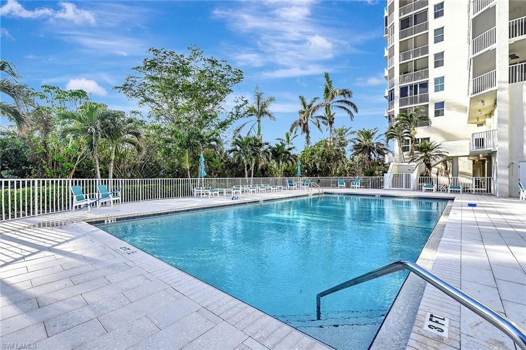 5550 Heron Point Dr, Unit 1802, Naples, FL 34108 Photo