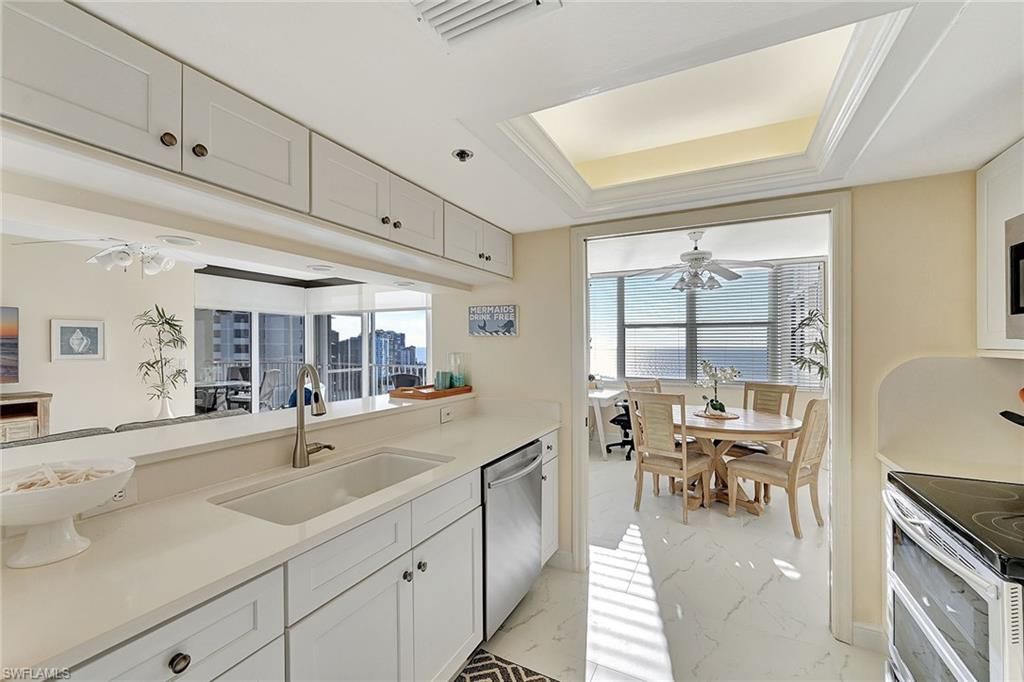 5550 Heron Point Dr, Unit 1802, Naples, FL 34108 Photo