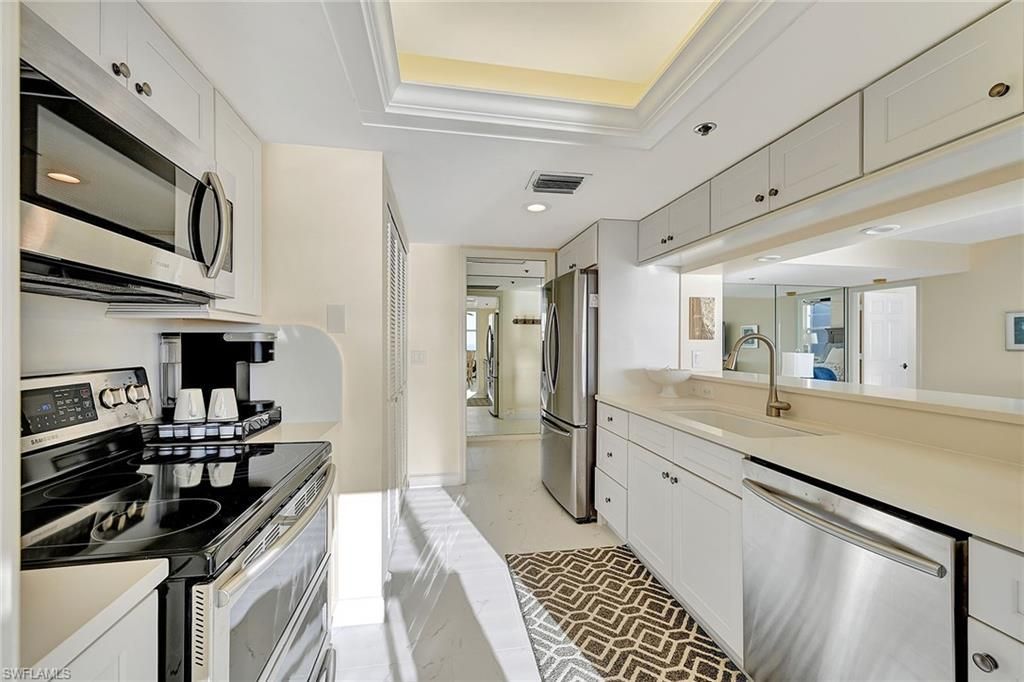 5550 Heron Point Dr, Unit 1802, Naples, FL 34108 Photo