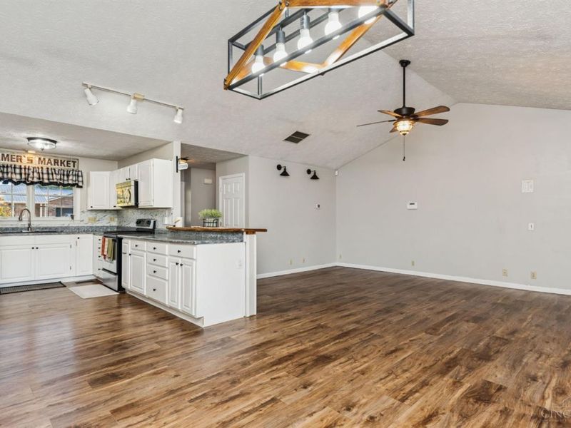 265 Barbour Drive, Aberdeen, OH 45101 Photo 16