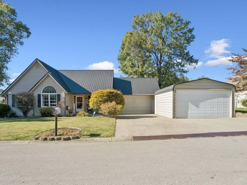 265 Barbour Drive, Aberdeen, OH 45101 Photo 5