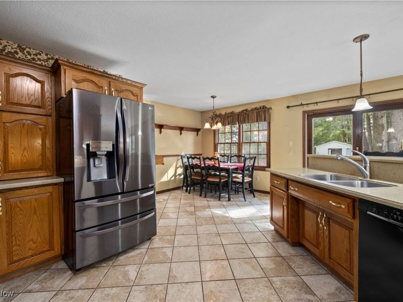 48221 Rice Road, Amherst, OH 44001 Photo 14