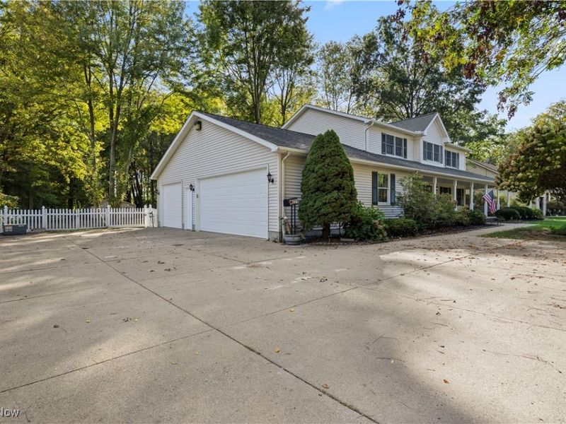 48221 Rice Road, Amherst, OH 44001 Photo 3