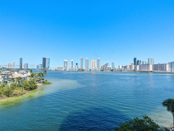 4000 Island Blvd, Unit 606, Aventura, FL 33160