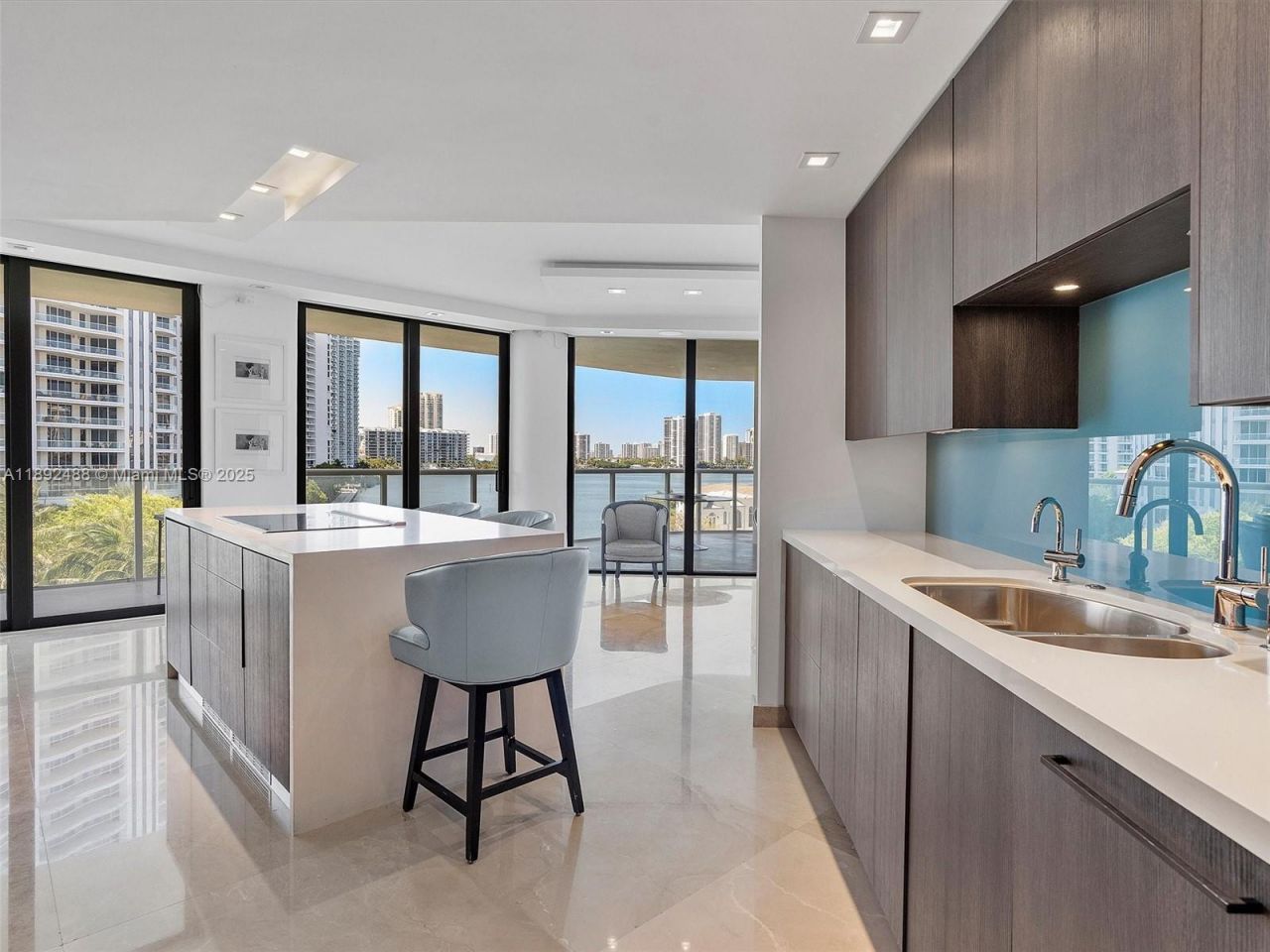 4000 Island Blvd, Unit 606, Aventura, FL 33160 Photo