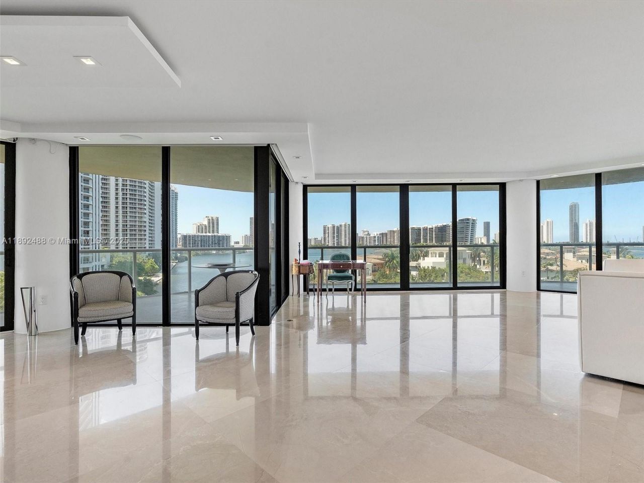 4000 Island Blvd, Unit 606, Aventura, FL 33160 Photo