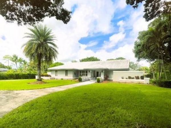 14183 Greentree Trl, Wellington, FL 33414