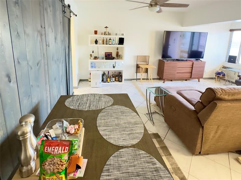 9 N Birch Road, Unit 403, Fort Lauderdale, FL 33304 Photo