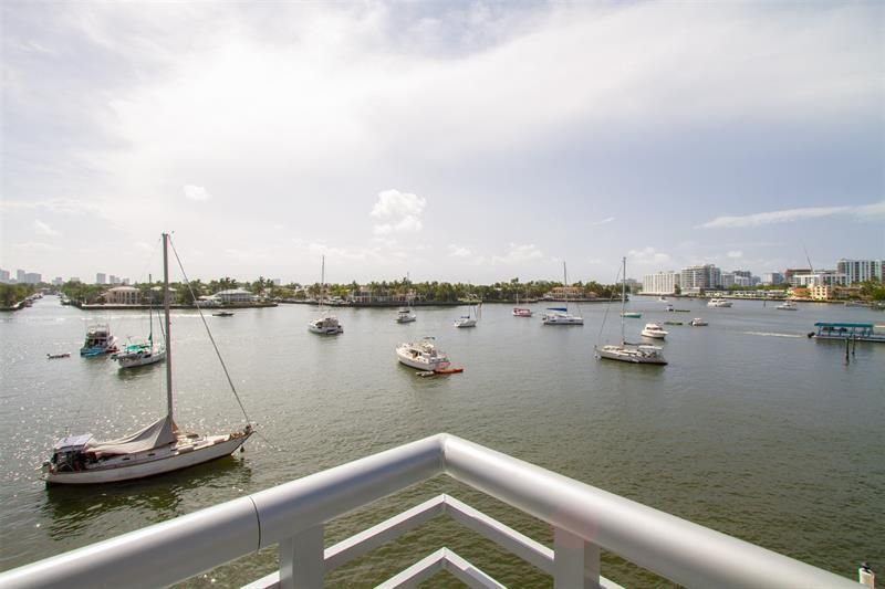 9 N Birch Road, Unit 403, Fort Lauderdale, FL 33304 Photo