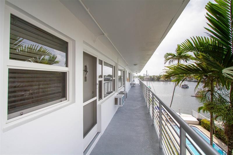9 N Birch Road, Unit 403, Fort Lauderdale, FL 33304 Photo