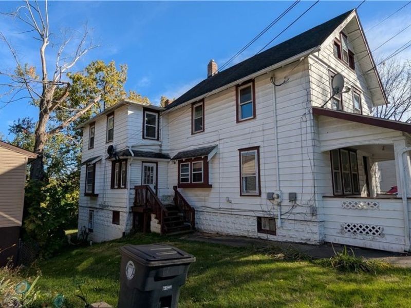 2227 6th Street SW, Akron, OH 44314 Photo 2