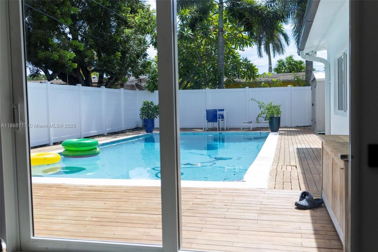 310 NE 12th Ave, Pompano Beach, FL 33060 Photo