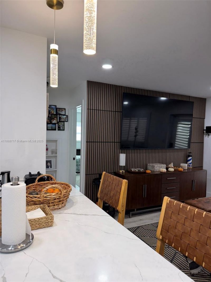 310 NE 12th Ave, Pompano Beach, FL 33060 Photo