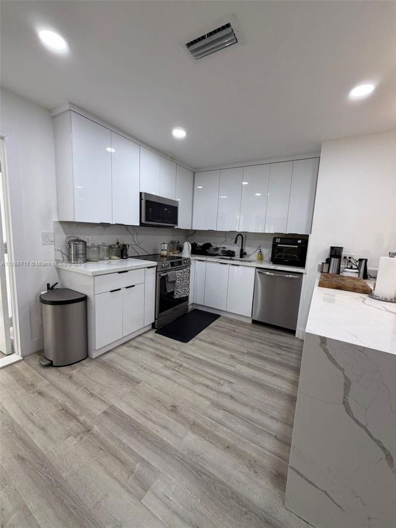 310 NE 12th Ave, Pompano Beach, FL 33060 Photo