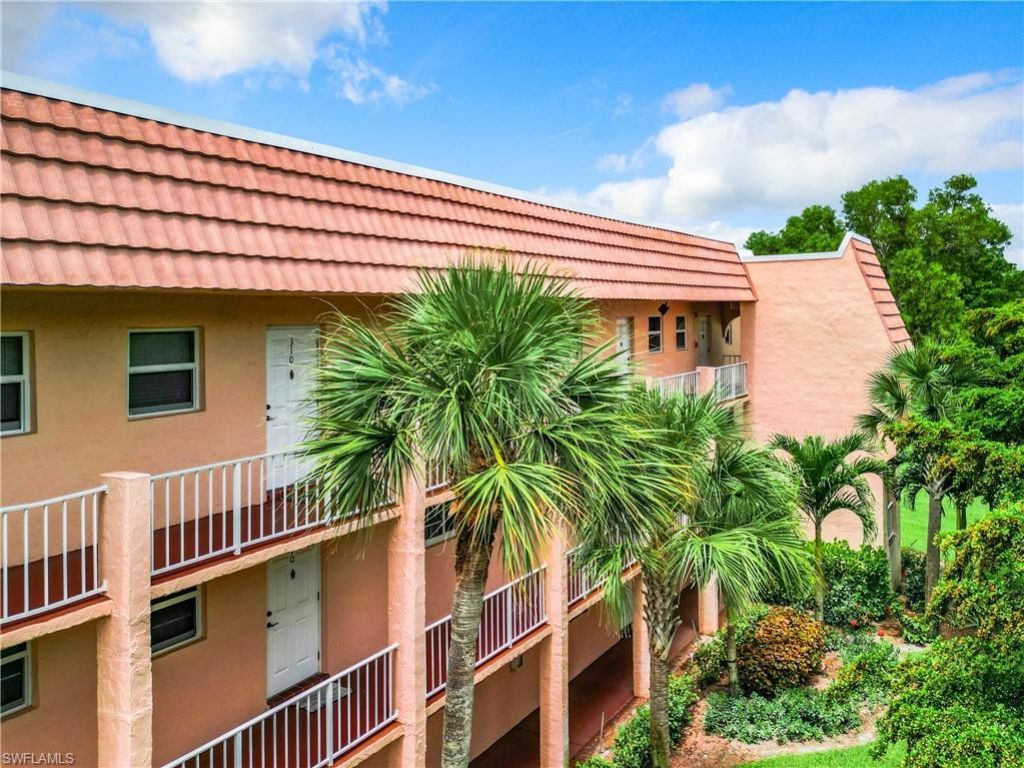 100 Forest Lakes Blvd, Unit 312, Naples, FL 34105 Photo