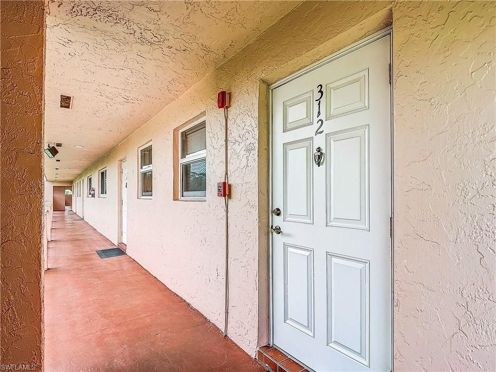 100 Forest Lakes Blvd, Unit 312, Naples, FL 34105 Photo